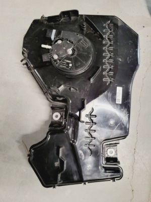 Бак adblue середина land rover range rover sport l461 m8e25j228a фото №1