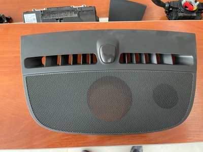 Защита динамика консоли динамик volvo xc40 17- фото №1