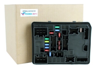 Модуль коробка запобіжників renault clio v 19-r. 284b62177r фото №1