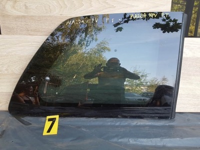 Скло кузовна права задня mazda mpv фото №1