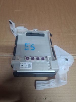 Коробка bsi lexus es 330h 8273033030b фото №1