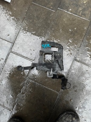 51r. кронштейн лист коробка запобіжників renault austral 241376599r фото №1