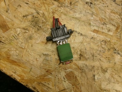 Alfa romeo mito резистор резистор вентилятор фото №1