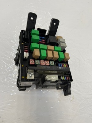 Kia sportage iii коробка предохранителей 18790-01316 фото №1