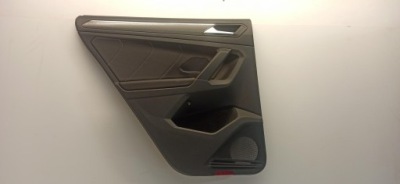 Vw tiguan ii обшивка двері лівий задня 5na867211t фото №1