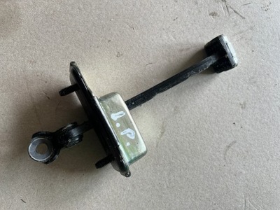 Kia proceed 18- ограничитель дверь левый перед фото №1