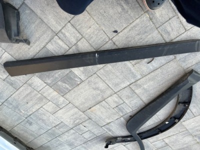 Молдинг дверь левый перед kia stonic 87723-h8400 фото №1