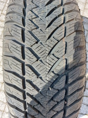 Goodyear Eagle Ultra Grip 215/65/16 