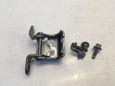 Honda jazz v 2021 петля дверь правый задняя верхний фото №1