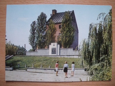 Tomaszów Maz Browar - pomnik na miejscu każni hitlerowskiej BW Ruch 1968