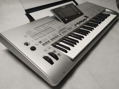 Yamaha Tyros 3