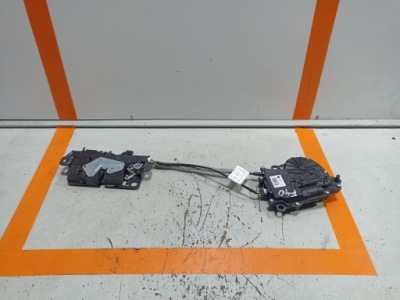 Bmw 1 f40 замок доводчик крышки багажника 7461707 7357112 фото №1