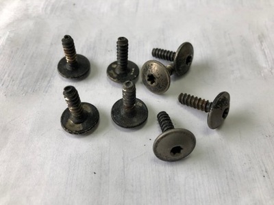 Болт підкрилок volvo c30 s40 v50 2004-2012 фото №1