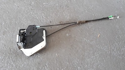 Lexus is iii 300h замок дверь левый задняя задний фото №1