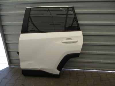 Toyota rav4 v двері лівий задня задні білий 040 фото №1