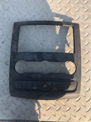 Панель світла аварійних sprinter a9068702110 фото №1