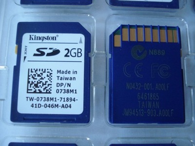 Kingston SDC/2G Carte mémoire flash ( adaptateur SD inclus(e) ) 2 Go  microSD : : Informatique