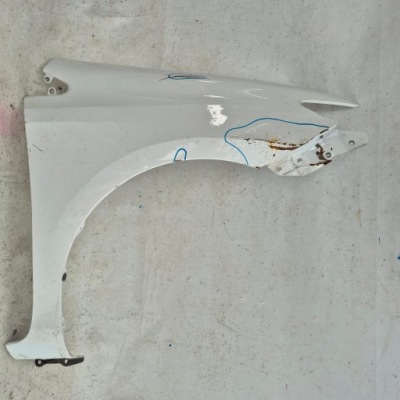 Toyota auris ii 2 12-18 крила перед передній правий фото №1