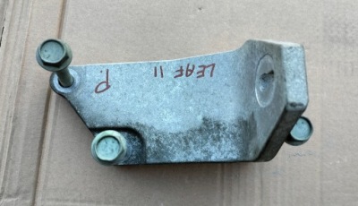 Nissan leaf ii ze1 кронштейн двигуна права болти фото №1