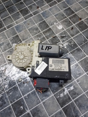 Лівий перед моторчик підйому вікон citroen c5 01-05 фото №1