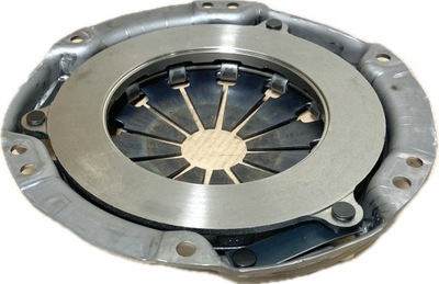 Suzuki оригінальний номер 22100-60j00-000 диск притискна зчеплення фото №1
