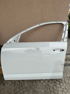 Двері ліва передні перед skoda octavia iii 5e0 13-19 фото №1