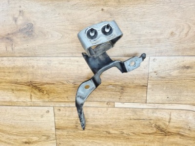 8e0827299e audi a4 b6 kombi петля задній кришки лівий фото №1