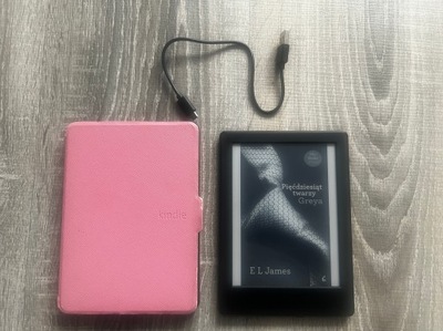 Czytnik książek Amazon Kindle Touch 8 z etui + ebooki GRATIS