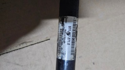 Приводной вал перед передняя правая porsche panamera 971 оригинальный номер фото №1