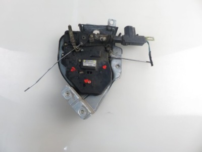 Замок двері задній vw caddy iii 2k0827201k фото №1