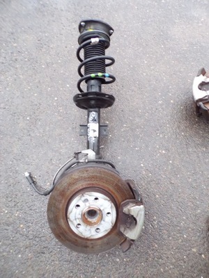 Амортизационная стойка амортизатор правый 2q0413031da vw t-cross фото №1