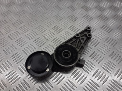 Натяжитель ремень audi a4 b5 1.6 058903133 фото №1