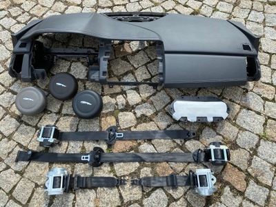 Jaguar e-pace білий nić панель приладів панель  подушки безпеки фото №1