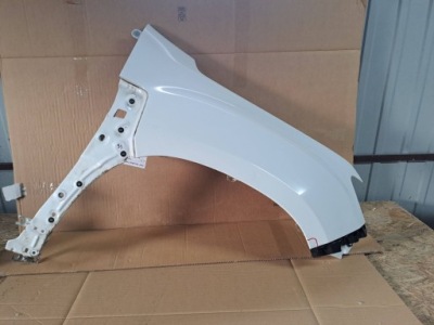 Dacia duster ii крыло правый фото №1