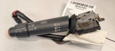 Перемикач 00854501245c38 mercedes atego 1223 фото №1