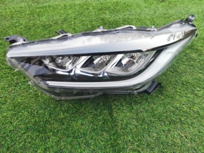 Toyota yaris iv фара левая перед full led фото №1