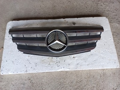 Решітка радіатора решітка радіатора mercedes b-kl w245 lift a1698881660 фото №1