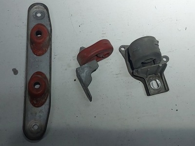 Skoda scala кронштейн глушителя комплект фото №1