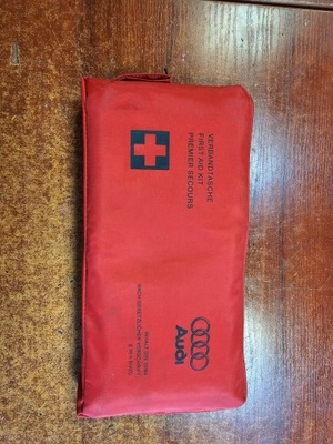 Аптечка audi a4 b7 eu фото №1