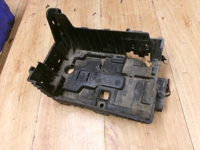 Peugeot 2008 i основание аккумулятор фото №1