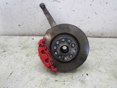 Поворотный кулак правый перед jeep wk2 3.0 crd фото №1