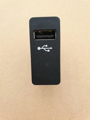 ГНІЗДО ВХІД USB BMW X1 X2 F39 F45 МІНІ 6820397
