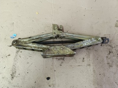 Suzuki grand vitara ii домкрат підйомник фото №1