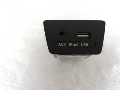 Hyundai i30 17- разъём usb 96110-2s000 фото №1