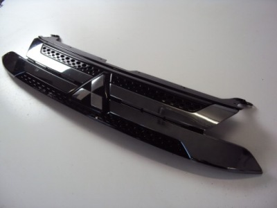 Решітка радіатора решітка радіатора mitsubishi outlander iii fl 18-22 фото №1