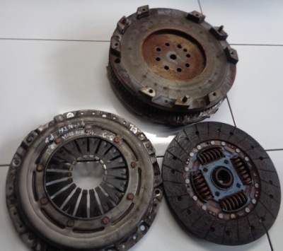 Hyundai tucson 2.0crdi d4ea колесо маховик зчеплення 712 фото №1