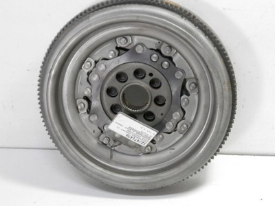 Vw cc колесо двомасовий 06j105266ae 2,0tsi dsg фото №1