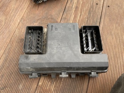 Mondeo mk5 коробка запобіжників fg9t-14a067-za фото №1