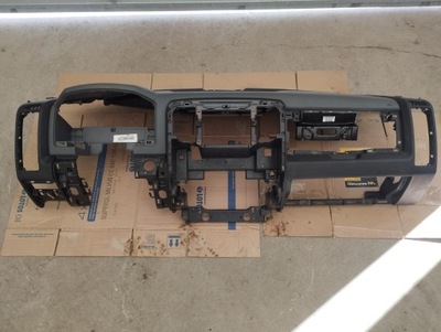 Dodge ram 1500 09- приборная панель приборная подушка usa фото №1