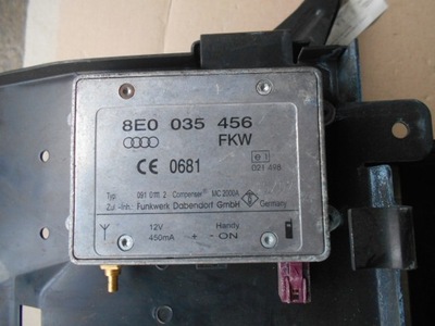 AUDI A4 B6 B7 REFORZADOR DE ANTENA RADIO 8E0035456  